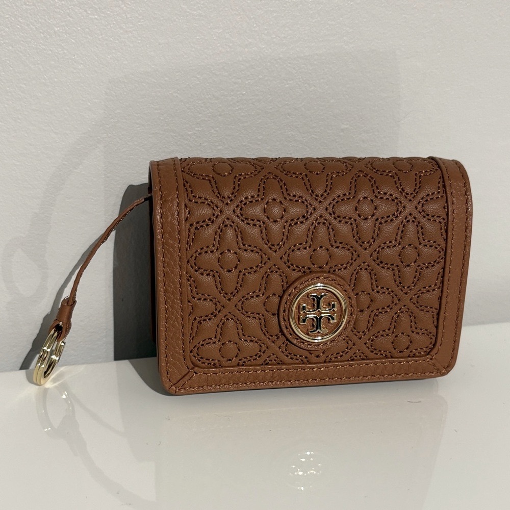 NWT Tory Burch Brown Bryant Foldable Leather Card Case With Key Ring